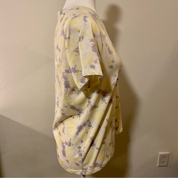 Rae Dunn “HELLO SUNSHINE” Short-Sleeve Icon T-Shirt - Picture 6 of 13